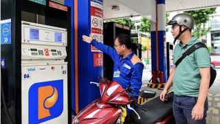 Giá xăng dầu ngày 23/10: E10 RON95 và E5 RON92 chính thức giảm về mốc rẻ, Diesel sắp lao dốc? Giá đầy bình xe máy Honda