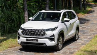 Toyota Innova Cross 2027 chốt ngày ra mắt, hé lộ động cơ hybrid chạy xăng pha ethanol E85