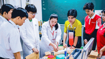 Phản ứng của sinh viên ngành Y trước tình huống ‘cấp cứu cho bệnh nhân là người cũ từng phản bội’