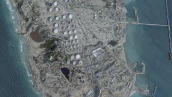 Hòn đảo nhỏ là 'tử huyệt' có thể đẩy giá dầu vọt lên 150 USD/thùng và kích hoạt cú sốc kinh tế toàn cầu?