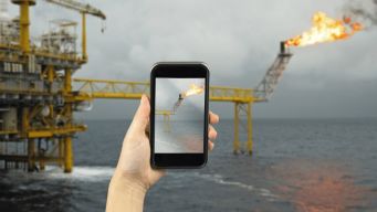 Có thật không! Xăng tăng thì giá iPhone, Android cũng sẽ lao lên vùn vụt?