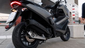 Chính thức ra mắt ‘vua xe ga’ 150cc mới giá 108 triệu đồng: Thiết kế ‘nét’ hơn cả Honda SH, có đủ ABS kênh đôi và TCS