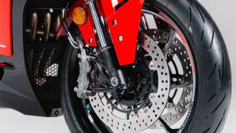 Tin xe hot 2/8: ‘Vua côn tay’ mới phân khối lớn hơn Honda Winner R và Yamaha Exciter trình làng với giá cực mềm