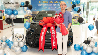 Mua TV Sony xem bóng đá, người đàn ông trúng xế hộp Camry hơn 1,2 tỷ đồng