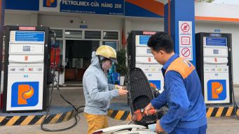 Giá xăng dầu tối 21/9: RON 92 rẻ hơn đỉnh 4.971 đồng, E10 RON 95 ‘sáng cửa’ về 20.000 đồng/lít, giá đầy bình ô tô Mazda