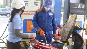 Giá xăng dầu tối 14/10: Dầu diesel về mức rẻ, RON 92 và E10 RON 95 từ chiều mai cũng giảm mạnh? Giá đầy bình ô tô Toyota