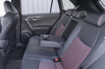 Honda CR-V sợ hãi, Mazda CX-5 lo âu vì Toyota và Suzuki kết hợp trình làng mẫu xe siêu đỉnh ảnh 5