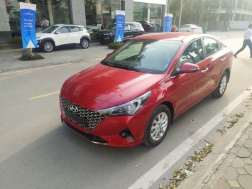 Hyundai Accent 2021 bất ngờ xuất hiện trên đường phố, ngoại hình lấn át Honda City và Toyota Vios ảnh 1