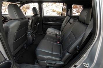 Honda Passport 2021 công bố giá bán siêu rẻ, 'ăn đứt' Hyundai Santa Fe ảnh 7