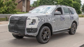 Ford Everest 2022 nâng cấp cực khủng, cho cả Toyota Fortuner và Hyundai Santa Fe ‘rớt đài’ ảnh 1