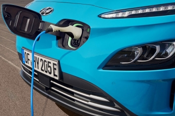 Cận cảnh Hyundai Kona 2022 vừa ra mắt: Thiết kế mãn nhãn, công nghệ tuyệt hảo, ‘làm gỏi’ KIA Seltos ảnh 10