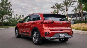 KIA Seltos đón chào đồng đội mới giá 569 triệu, ‘đập’ Hyundai Kona và Toyota Corolla Cross ‘tơi tả’ ảnh 10