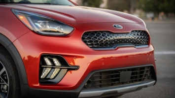 KIA Seltos đón chào đồng đội mới giá 569 triệu, ‘đập’ Hyundai Kona và Toyota Corolla Cross ‘tơi tả’ ảnh 20