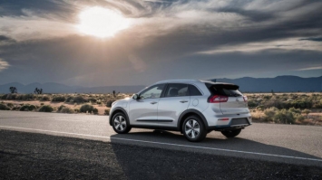 KIA Seltos đón chào đồng đội mới giá 569 triệu, ‘đập’ Hyundai Kona và Toyota Corolla Cross ‘tơi tả’ ảnh 9