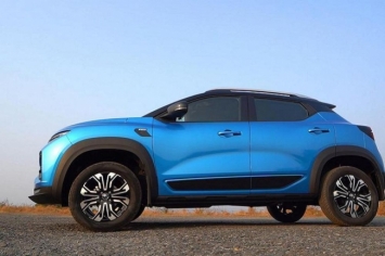 Tin xe hot 5/3: Thanh niên bốc đầu Honda SH giữa đường phải nhận ‘quả đắng’ khiến dân tình sửng sốt ảnh 5