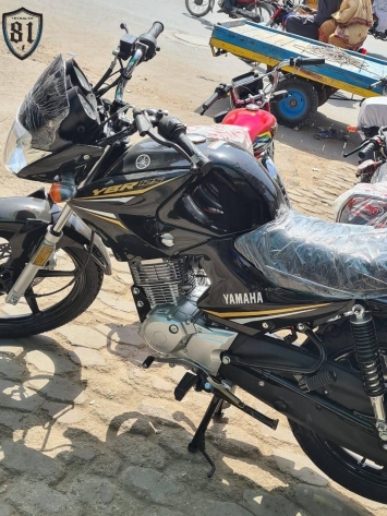 Đàn em của Yamaha Exciter trình làng với giá chỉ 28 triệu đồng, Honda Winner X lo sốt vó ảnh 2