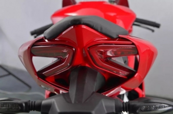 Quái vật côn tay thiết kế như Ducati Panigale 959: Giá ngang Honda SH, sức mạnh gấp 3 Yamaha Exciter ảnh 15