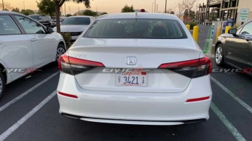 Honda Civic 2022 xuất hiện, KIA Cerato và Hyundai Elantra cùng khóc thét ảnh 3
