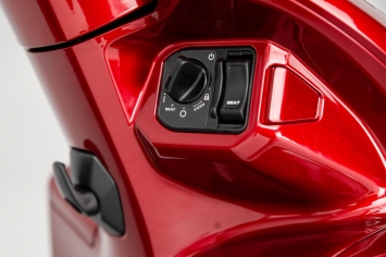 Honda Vision 2021 mới chính thức trình làng với giá cực sốc, người tiêu dùng phấn khích xuống tiền ảnh 8