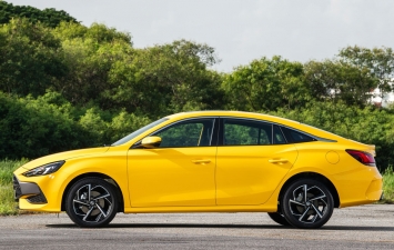 Kẻ ngáng đường KIA Cerato trình làng với giá 391 triệu đồng, ‘sát phạt’ Hyundai Elantra, Honda Civic ảnh 3