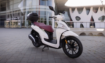 Ngôi vị ‘Vua tay ga’ của Honda SH đứng trước nguy cơ sụp đổ vì siêu địch thủ mới diện mạo tuyệt đẹp ảnh 1