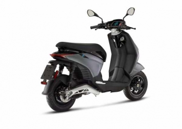 Piaggio trình làng mẫu xe ga mới: Thiết kế khiến Honda Vision ngượng ngùng, giá làm Honda SH bất ngờ ảnh 3