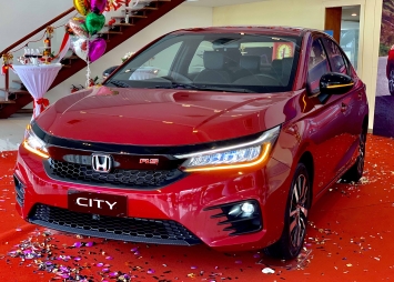 Honda City tung ưu đãi khủng tới 60 triệu đồng, quyết tâm lật đổ Toyota Vios và Hyundai Accent ảnh 3