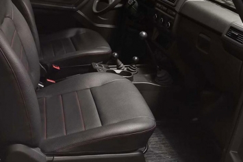 Mẫu SUV huyền thoại của Nga tung phiên bản mới, giá rẻ hơn cả KIA Morning và Hyundai Grand i10 ảnh 6