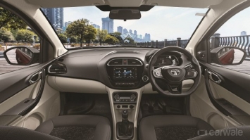 Mẫu sedan cạnh tranh Hyundai Grand i10 ra mắt với giá 234 triệu đồng, trang bị hàng đầu phân khúc ảnh 2