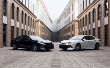 Giá lăn bánh Toyota Camry tháng 5/2022: Biến động bất ngờ khiến Mazda6 và Honda Accord ‘ngẩn tò te’ ảnh 1