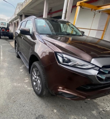 ‘Khắc tinh’ của Toyota Fortuner cập bến Việt Nam, trang bị cực căng khiến Hyundai Santa Fe ngán ngẩm ảnh 1