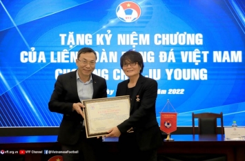 Tin bóng đá tối 14/1: Người hùng AFF Cup từ chối trở lại ĐT Việt Nam; HLV Park bất ngờ bị chỉ trích