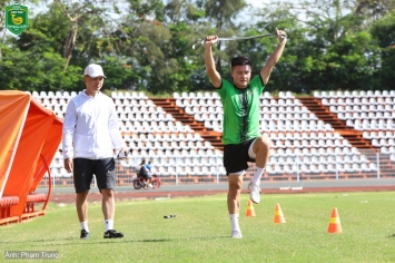 Tin bóng đá tối 21/5: Đi vào lịch sử ĐNÁ, ĐT Việt Nam nhận thưởng khó tin sau tấm HCV SEA Games 31
