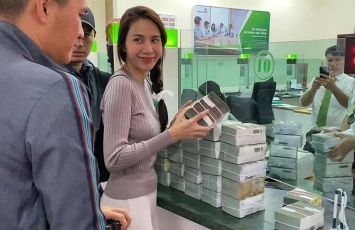 Công Vinh lộ 'quỹ đen' bạc triệu, nửa đêm đòi 'ly hôn' Thủy Tiên khiến CĐM phát hoảng