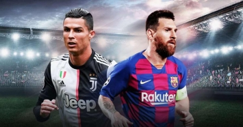 Messi đang làm gì trong lúc trong lúc CR7 lập cú đúp để trở thành chân sút xuất sắc nhất lịch sử? ảnh 4