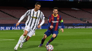 Ronaldo lập kỷ lục chưa từng có trong lịch sử, đặt ra cột mốc mà Messi 'đuổi cả đời cũng không kịp'