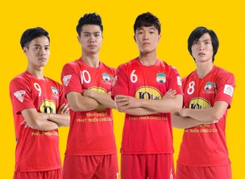 Nghi vấn: Bầu Đức cố tình trái luật FIFA để ngăn cản sự nghiệp của lứa Công Phượng, Văn Toàn?