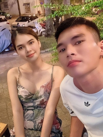Si mê "ngọc quý" của HLV Park Hang Seo, Ngọc Trinh vượt mặt Thủy Tiên để chiếm ngôi hoàng hậu WAGs?