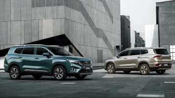 Xe 7 chỗ Geely Okavango 2021
