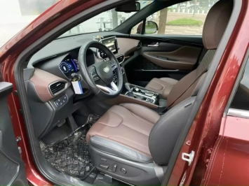 Hyundai SantaFe giảm giá