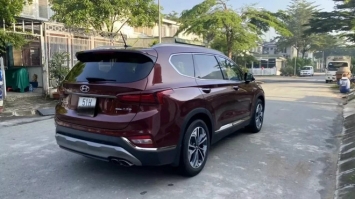 Hyundai SantaFe giảm giá