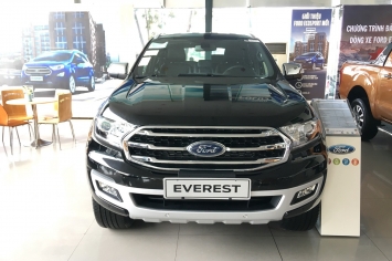 Ford Everest giảm giá