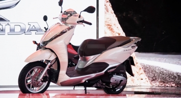 Giá xe máy Honda giảm