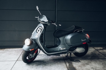 Vespa Sei Giorni II
