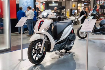 Piaggio ưu đãi, cạnh tranh Honda SH, Honda SH Mode