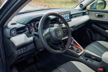 Honda HR-V 2022 bản mới lộ diện với thiết kế cực ấn tượng, giá bán khiến Kia Selto 'điêu đứng'