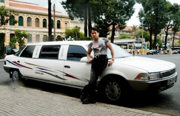ong-hoang-nhac-sen-ngoc-son