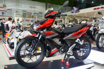 Ảnh thực tế Honda Winner X bản giới hạn tại đại lý, giá 46 triệu khiến Yamaha Exciter chóng mặt
