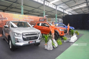 Isuzu D-Max 2021 ra mắt khách Việt với giá rẻ nhất phân khúc, 'đe nẹt' Ford Ranger