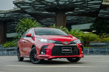 Toyota Vios 2021 tung ưu đãi hấp dẫn, 'chèn ép' Hyundai Accent, Honda City